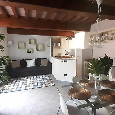 Il Nido Dell'Arancio Appartement Carrara Buitenkant foto